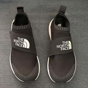 The North Face Slip-On Knit Travel Shoes Black Women’s 7